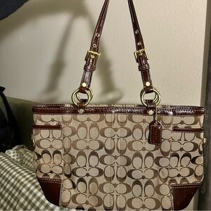 Vintage Coach Shoulder Bag